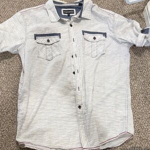 Stylish Men's Light Gray Button-Down Shirt